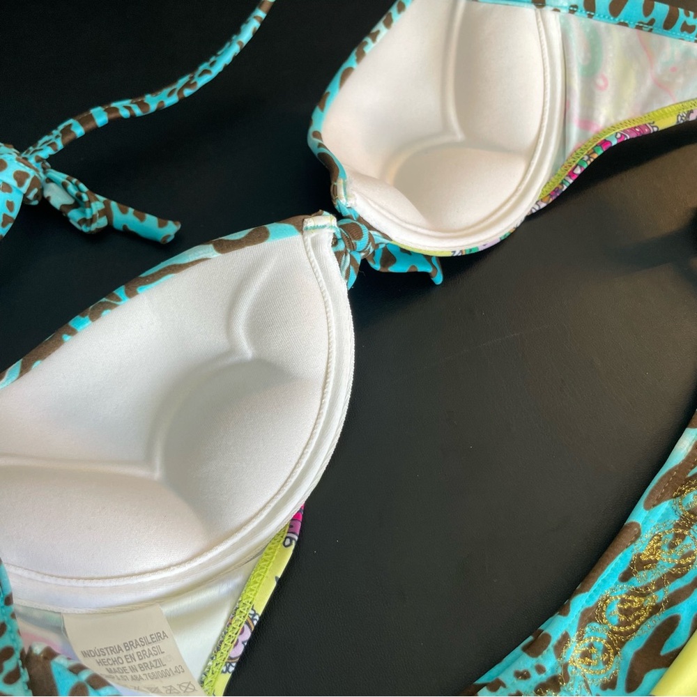 Vibrant Paisley Bikini Set in Blue and Yellow - Picture 5 of 8